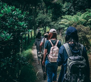 What to Wear on a Short Hike 2